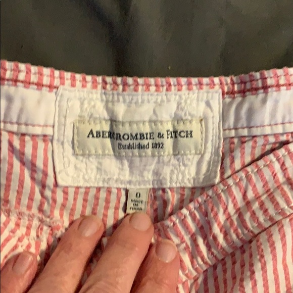 Abercrombie & Fitch shorts. - Picture 3 of 5